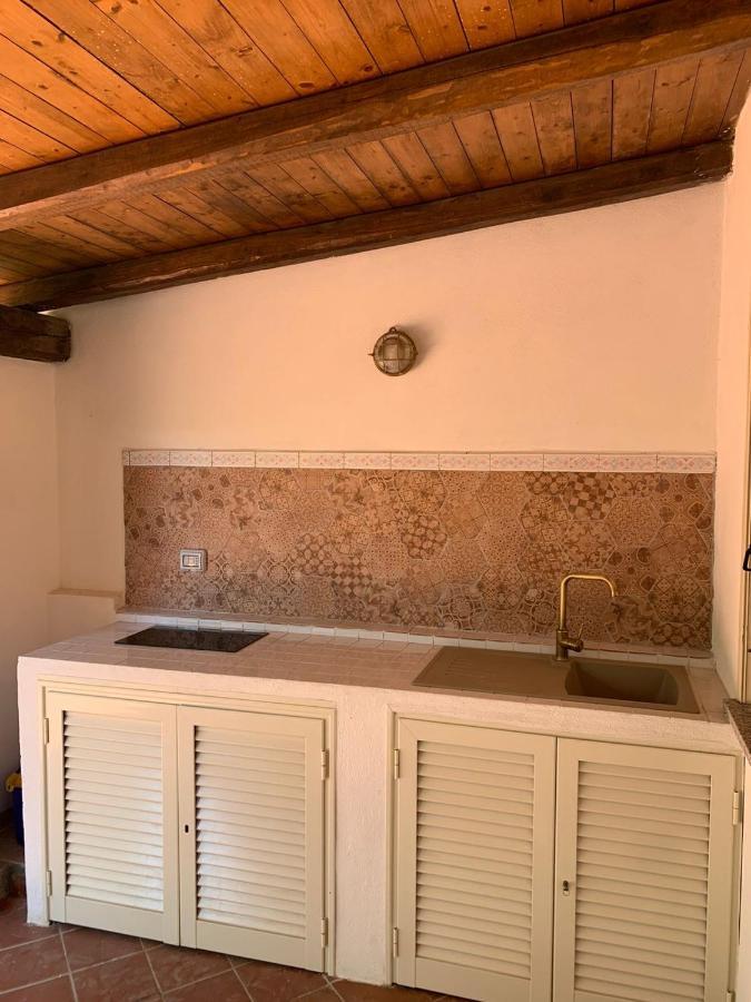 Villetta Ulisse A Pochi Passi Dal Mare Porto Pozzo Bagian luar foto